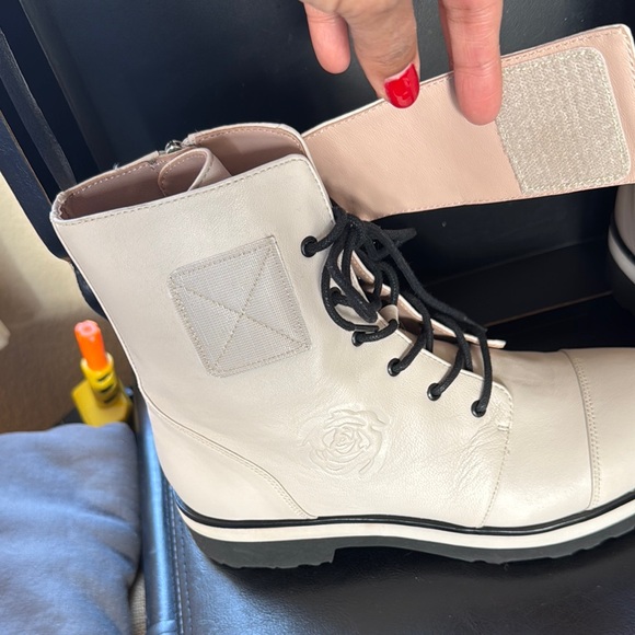 Taryn Rose Cream Lace Up Boots with Thick Sole and Textured Material - Picture 8 of 12